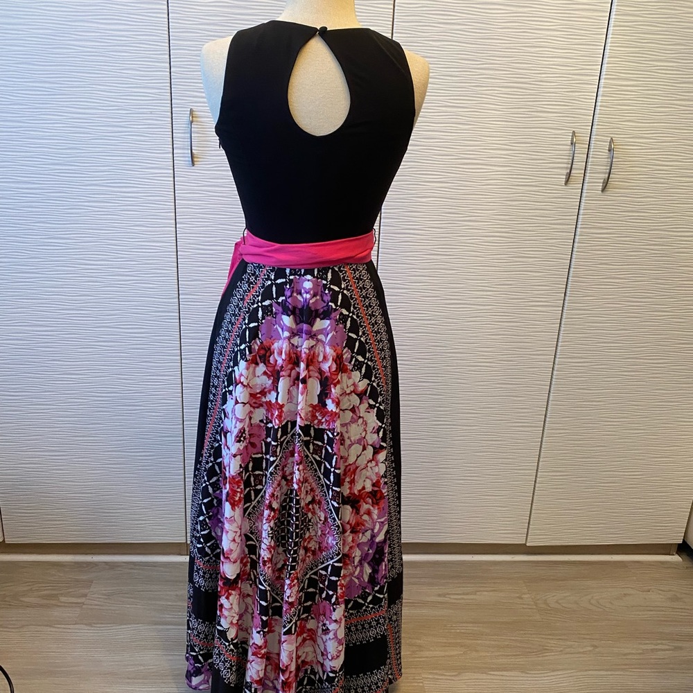 Eliza J - Maxi Dress - size 2